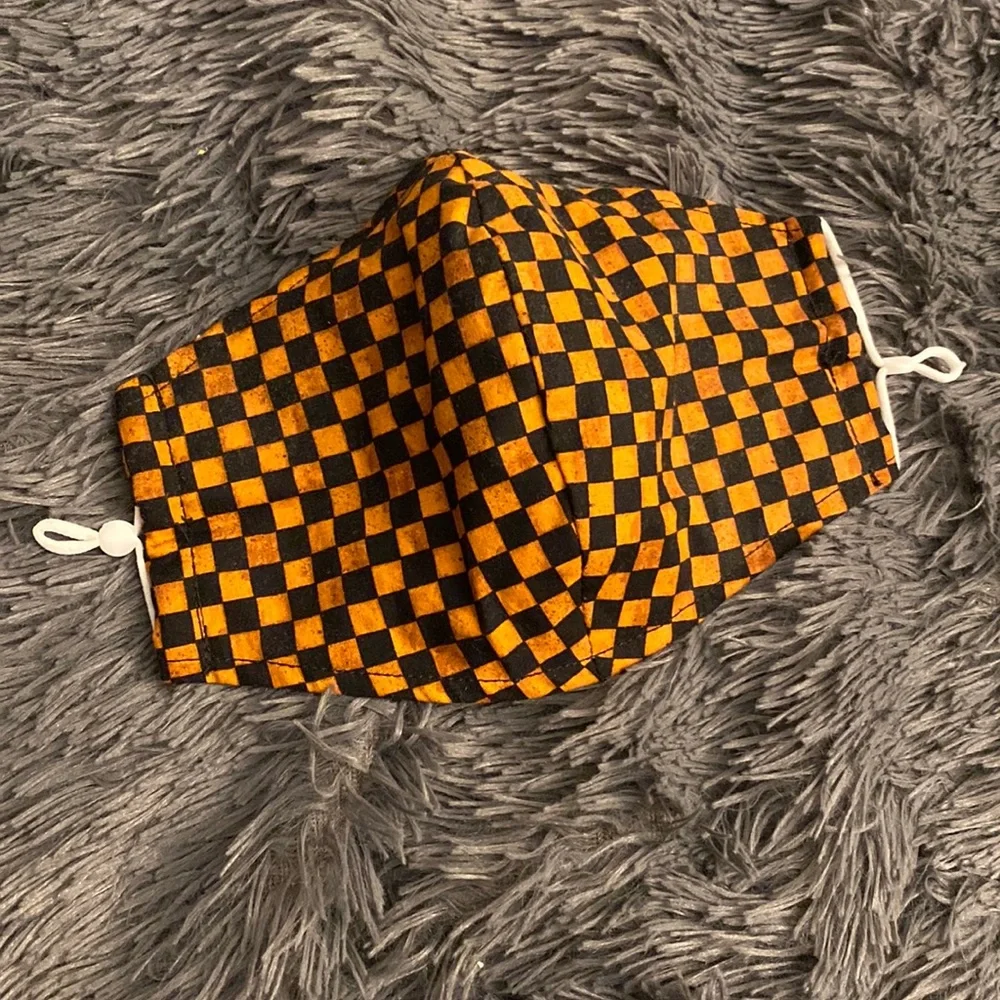 Face mask -large
